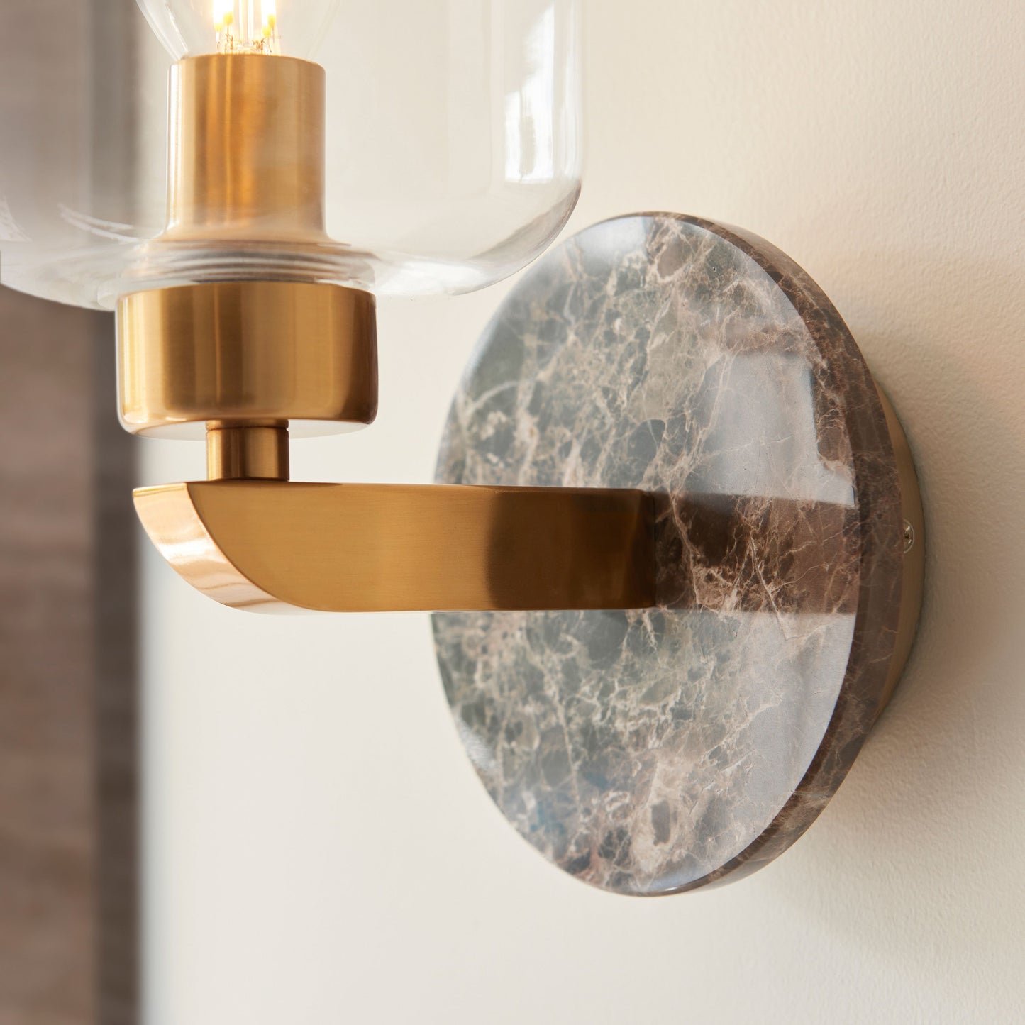Sheridan Wall Light (Brown)