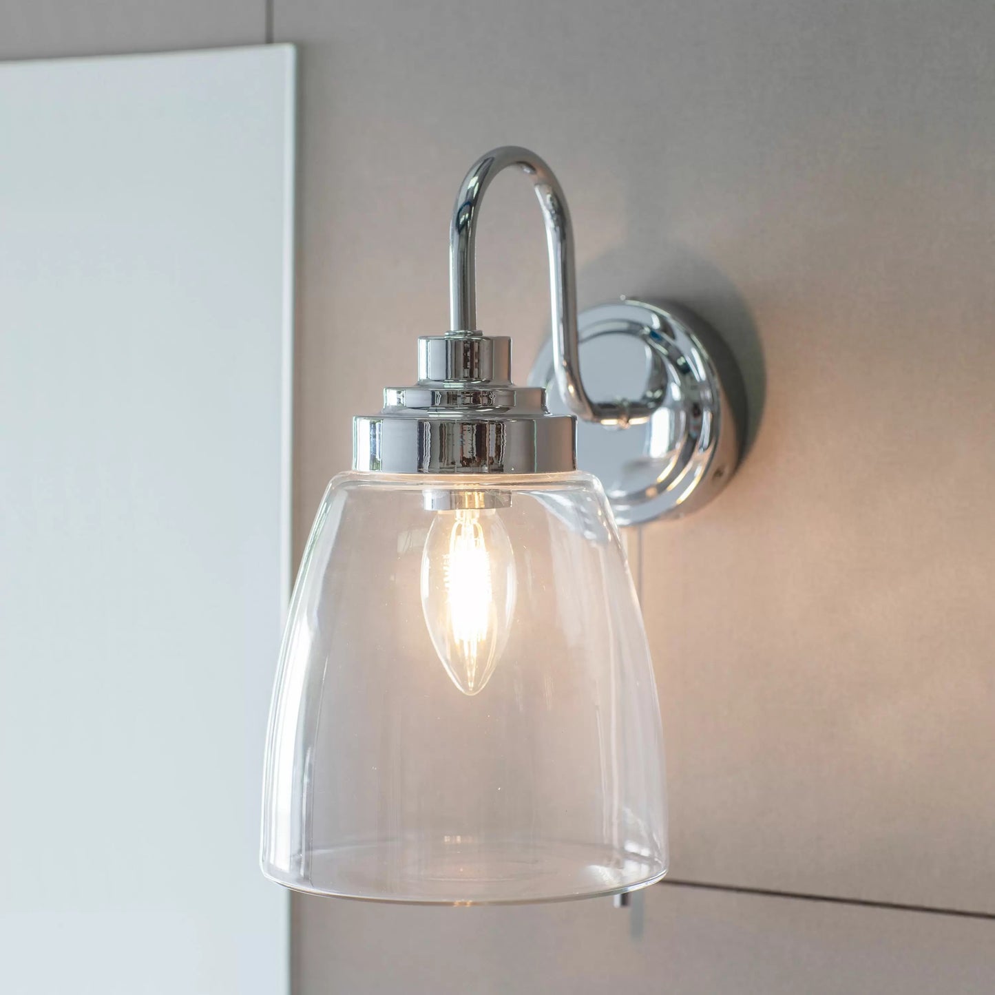 Jensen Wall Light