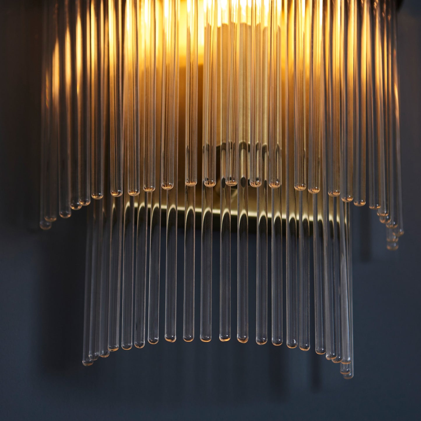 Menton Wall Light (Antique Brass)