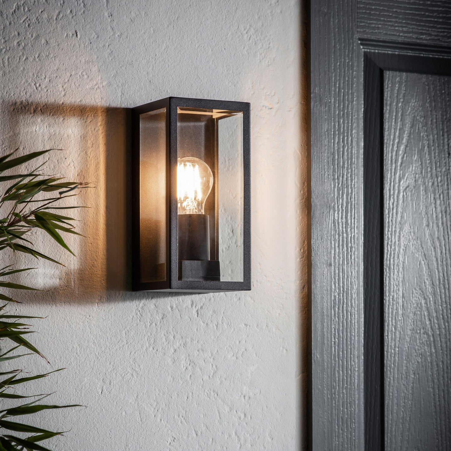 Wolford Outdoor Wall Light (Matt Black)