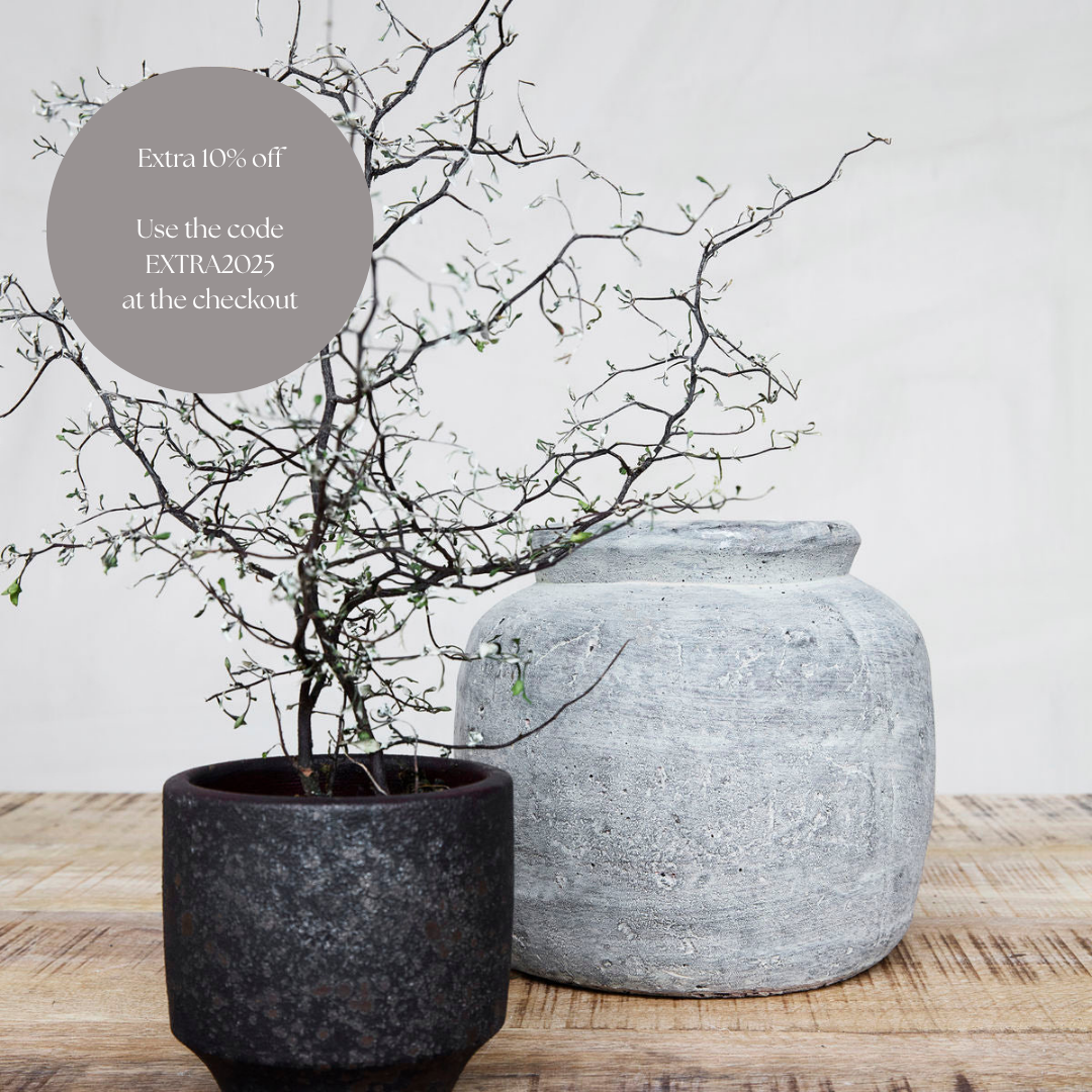 Henley Concrete Vase (Small)