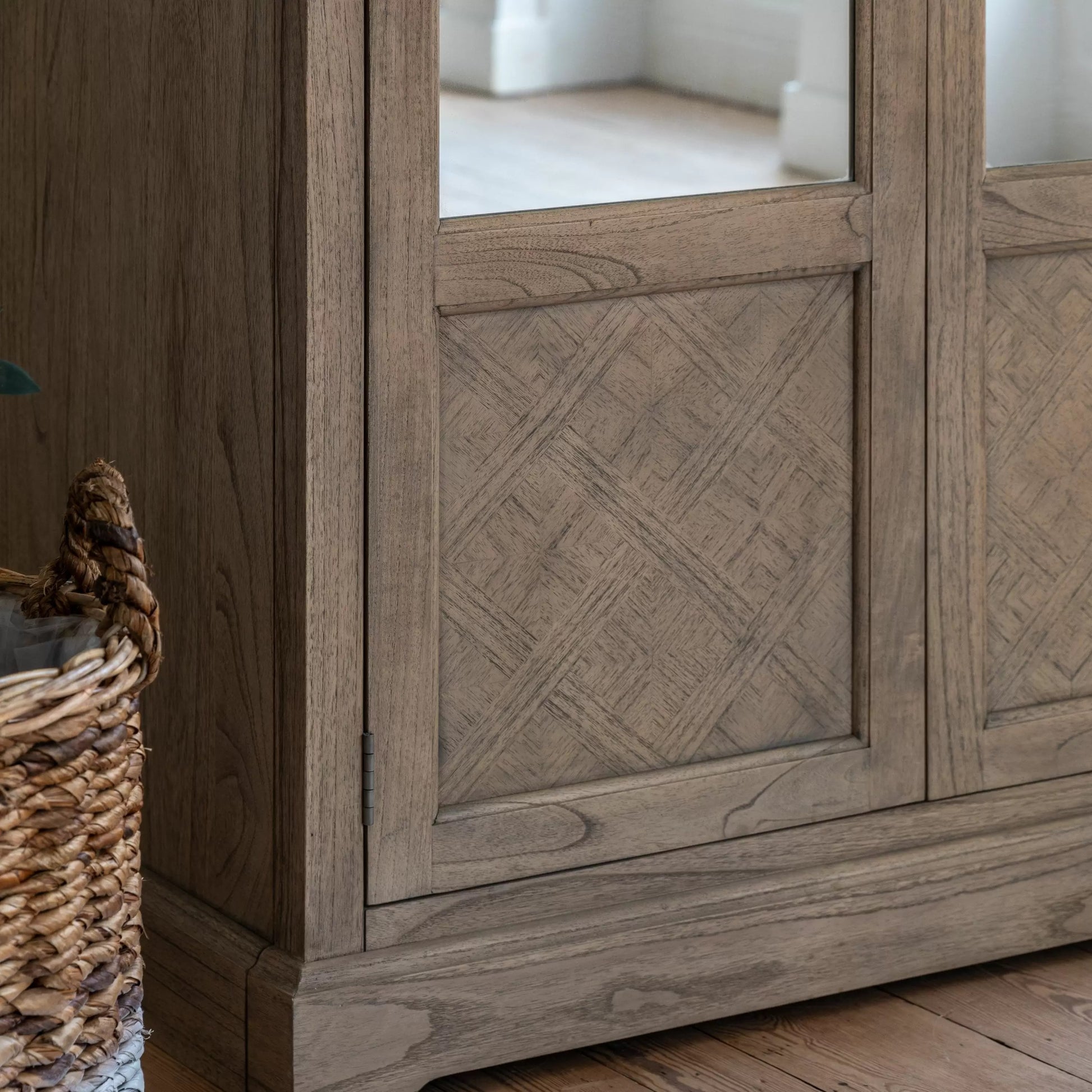 Wardrobe with Mirror Doors