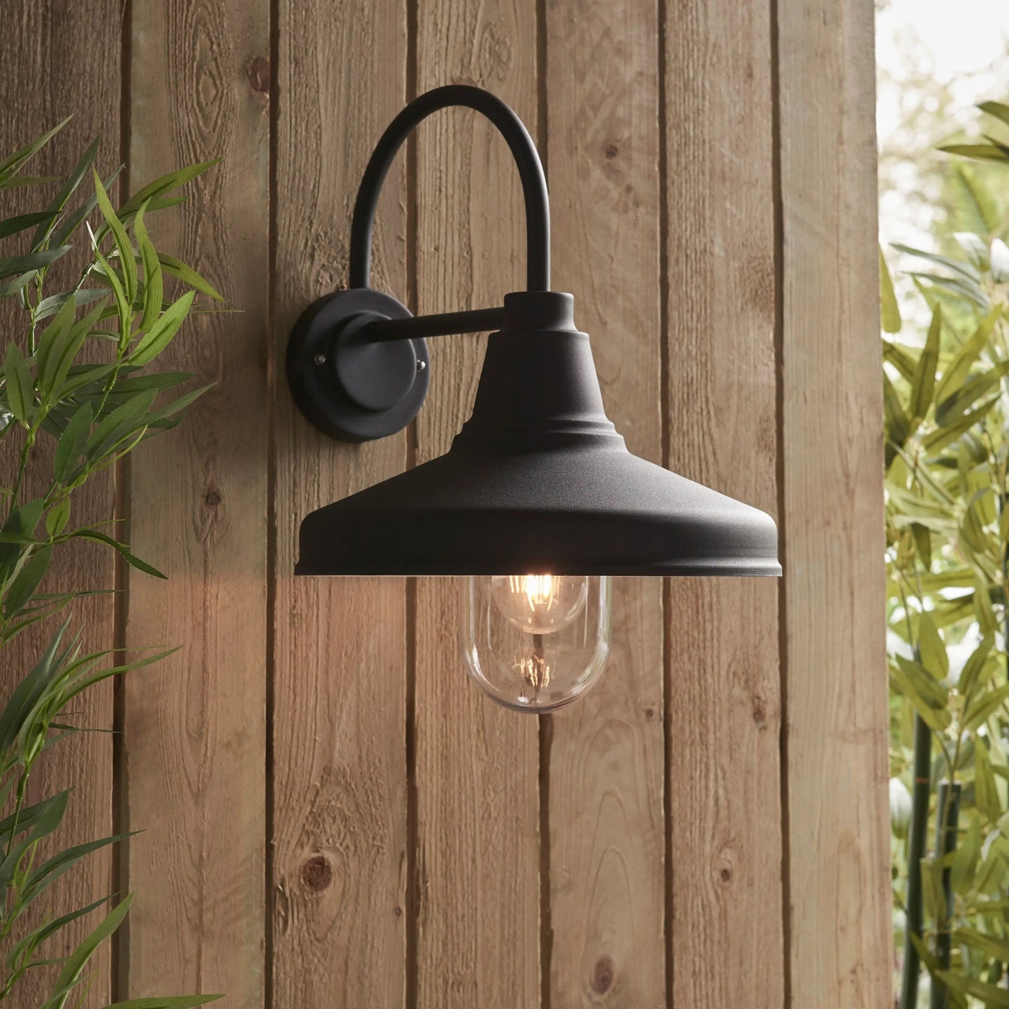 Linton Outdoor Wall Light