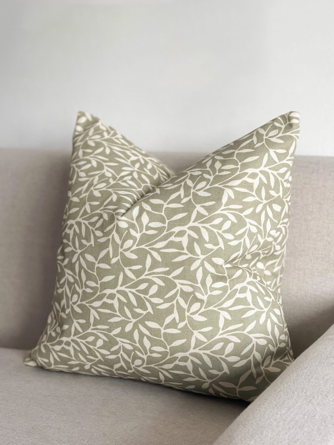 Olive Leaf Print Cushion Cover (45x45cm)
