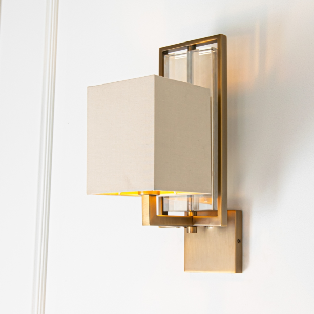 Wallis Wall Light