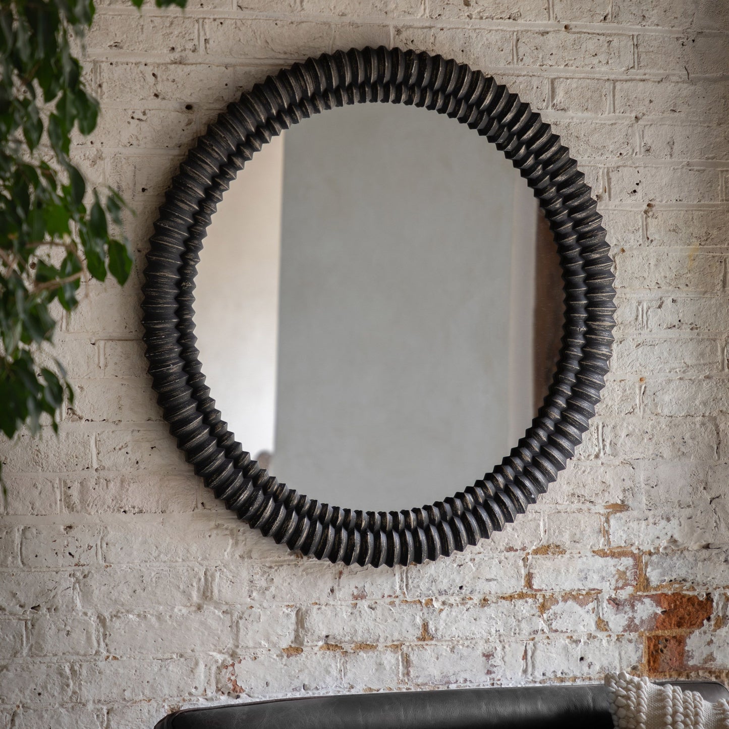 Wycombe Round Mirror (Blackwashed)