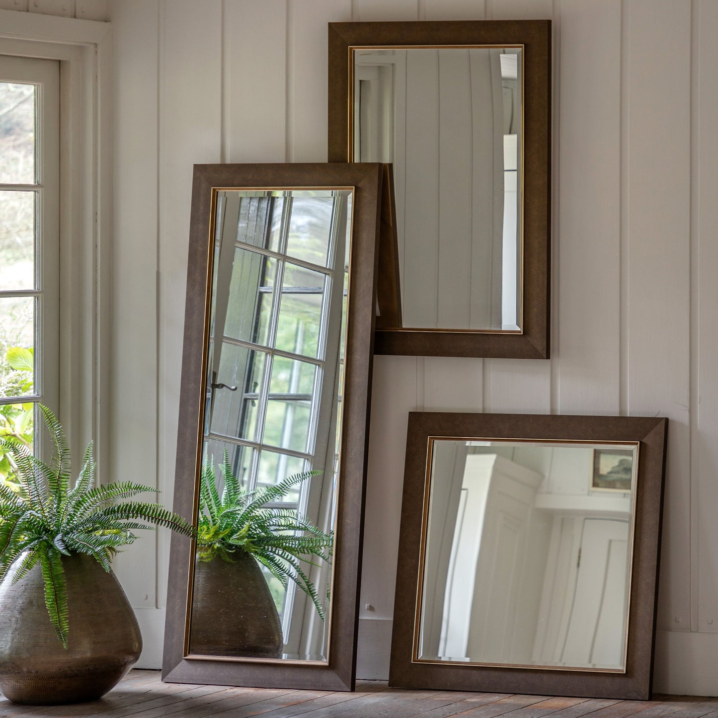 Shoreditch Square Mirror (Bronze)