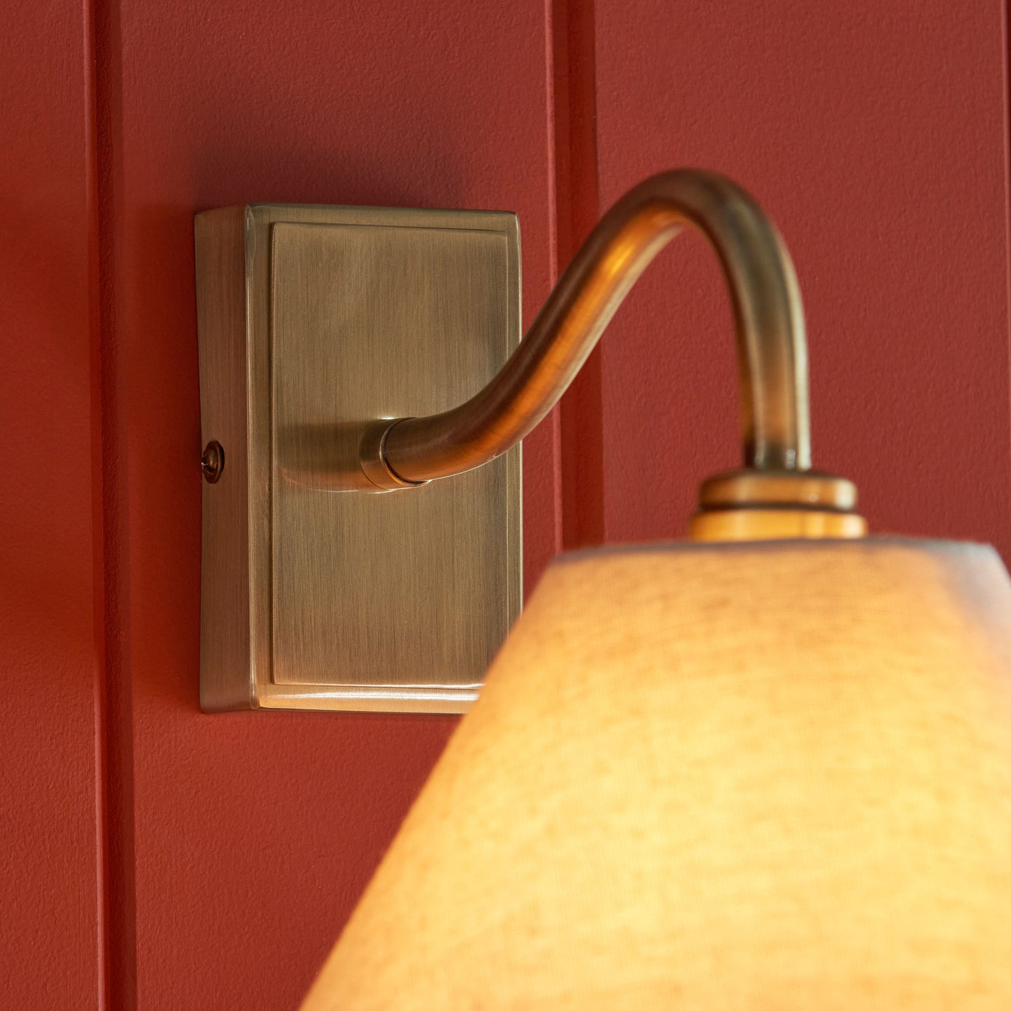 Evans Wall Light (Aged Brass)