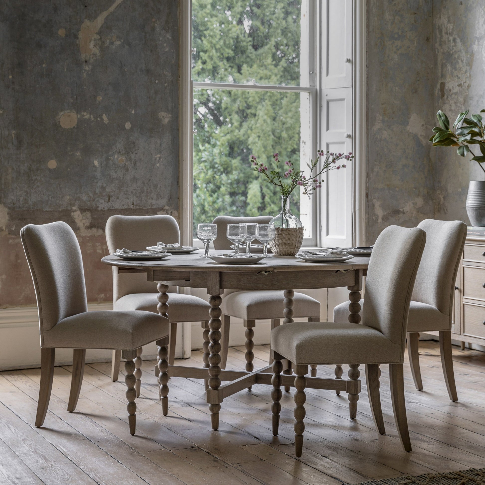 Round Dining Table with Bobbin Detail