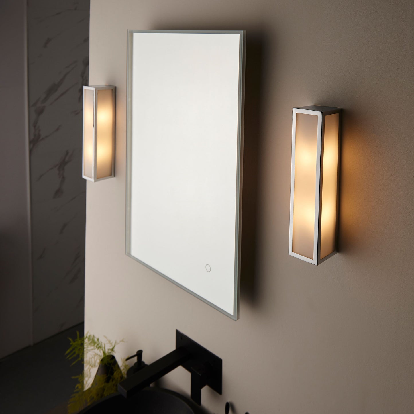 Marlowe Bathroom Wall Light (Frosted)