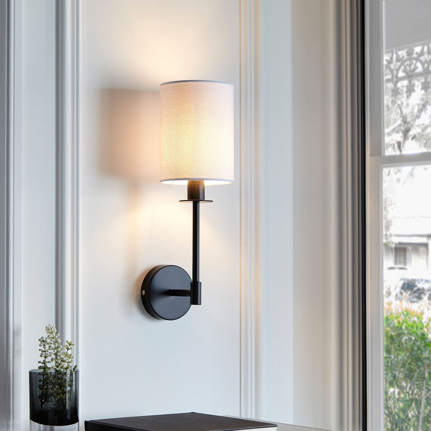 Claremont Wall Light (Black)