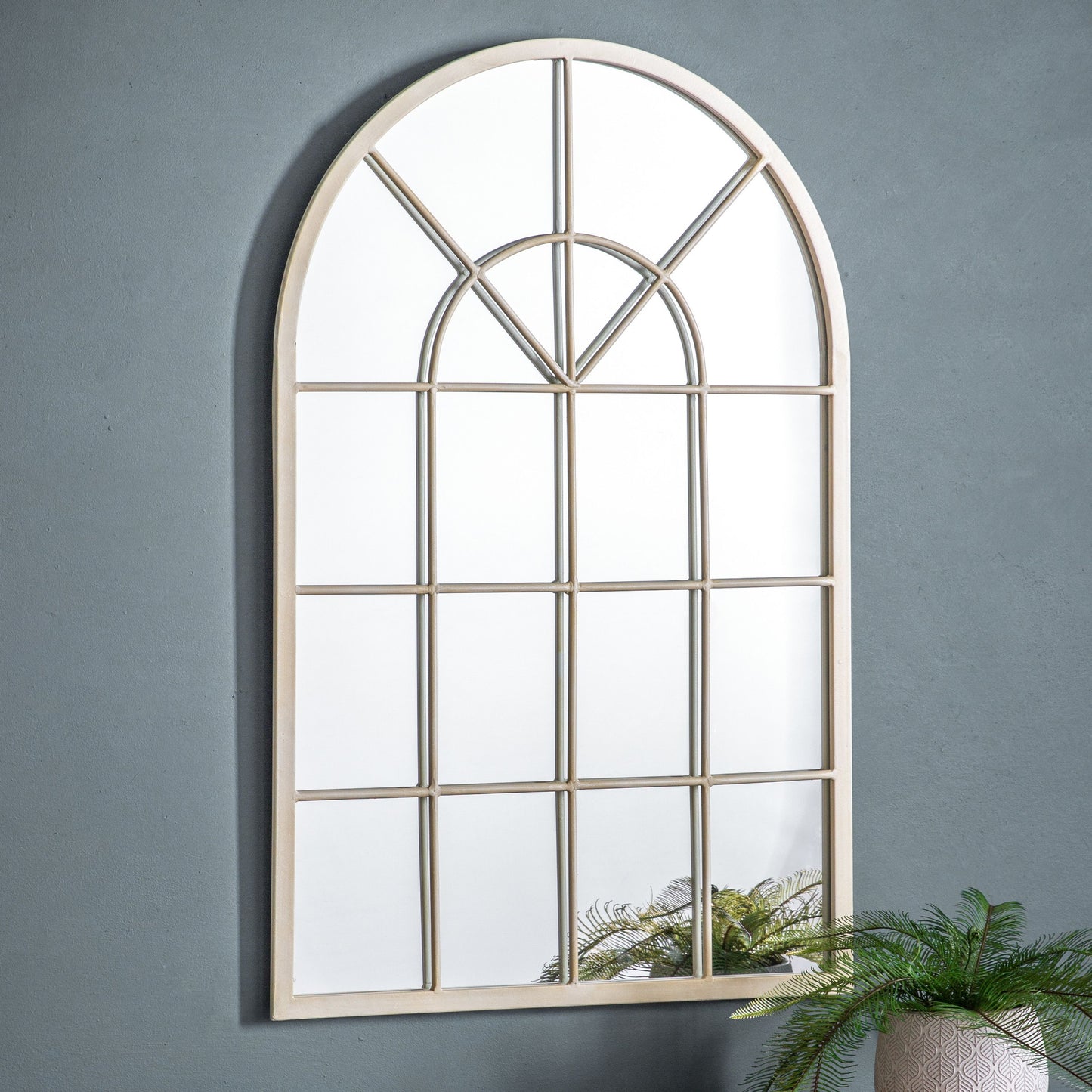 Kinley Mirror