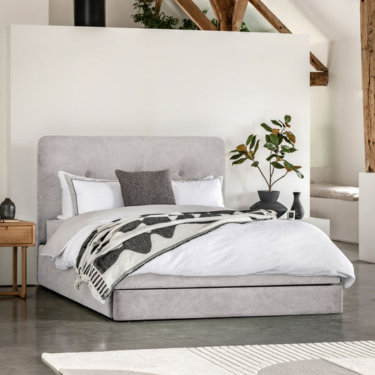 Burnham King Bed