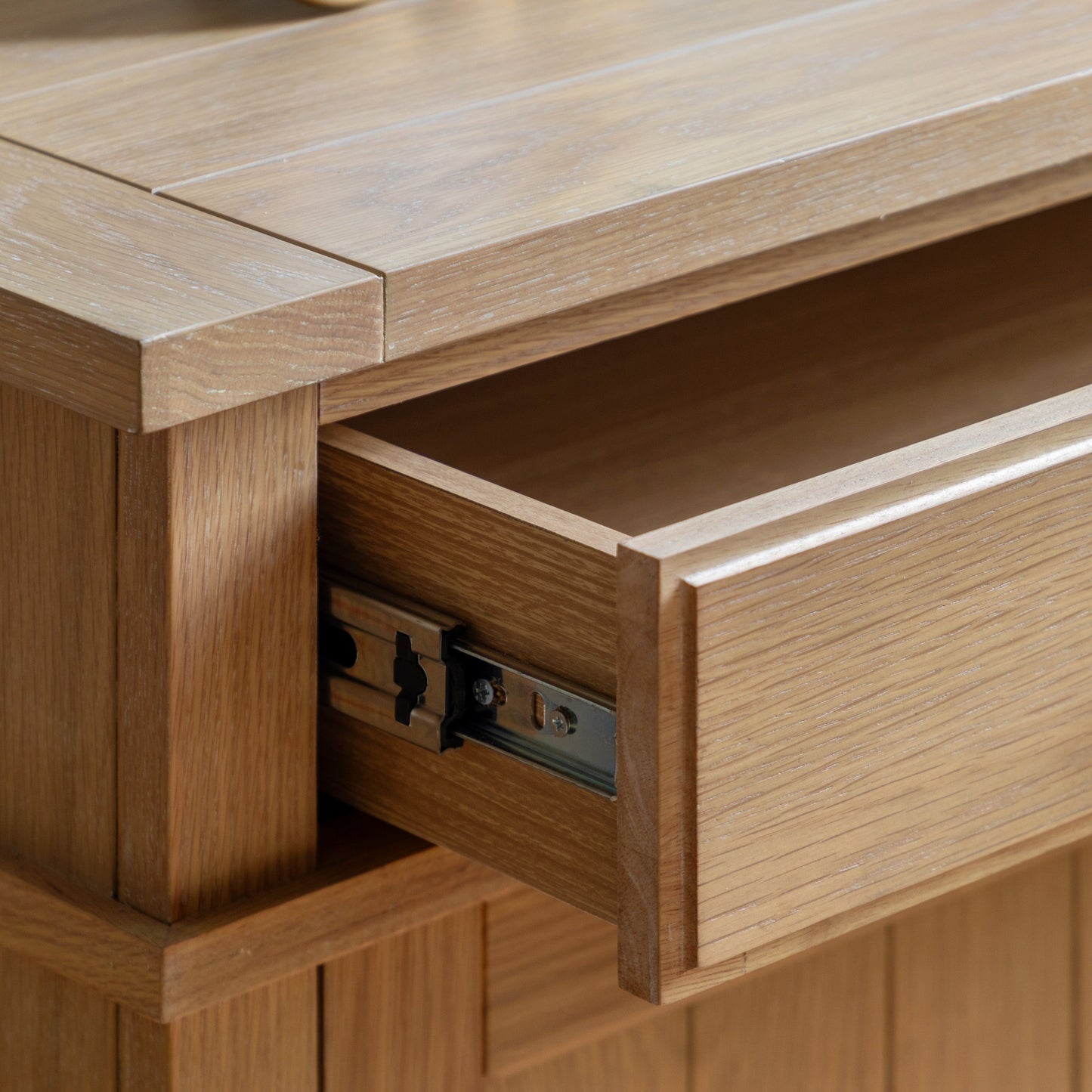 Hedley 2 Door Sideboard (Natural)