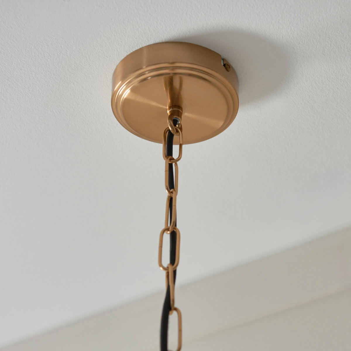 Holland Pendant Light