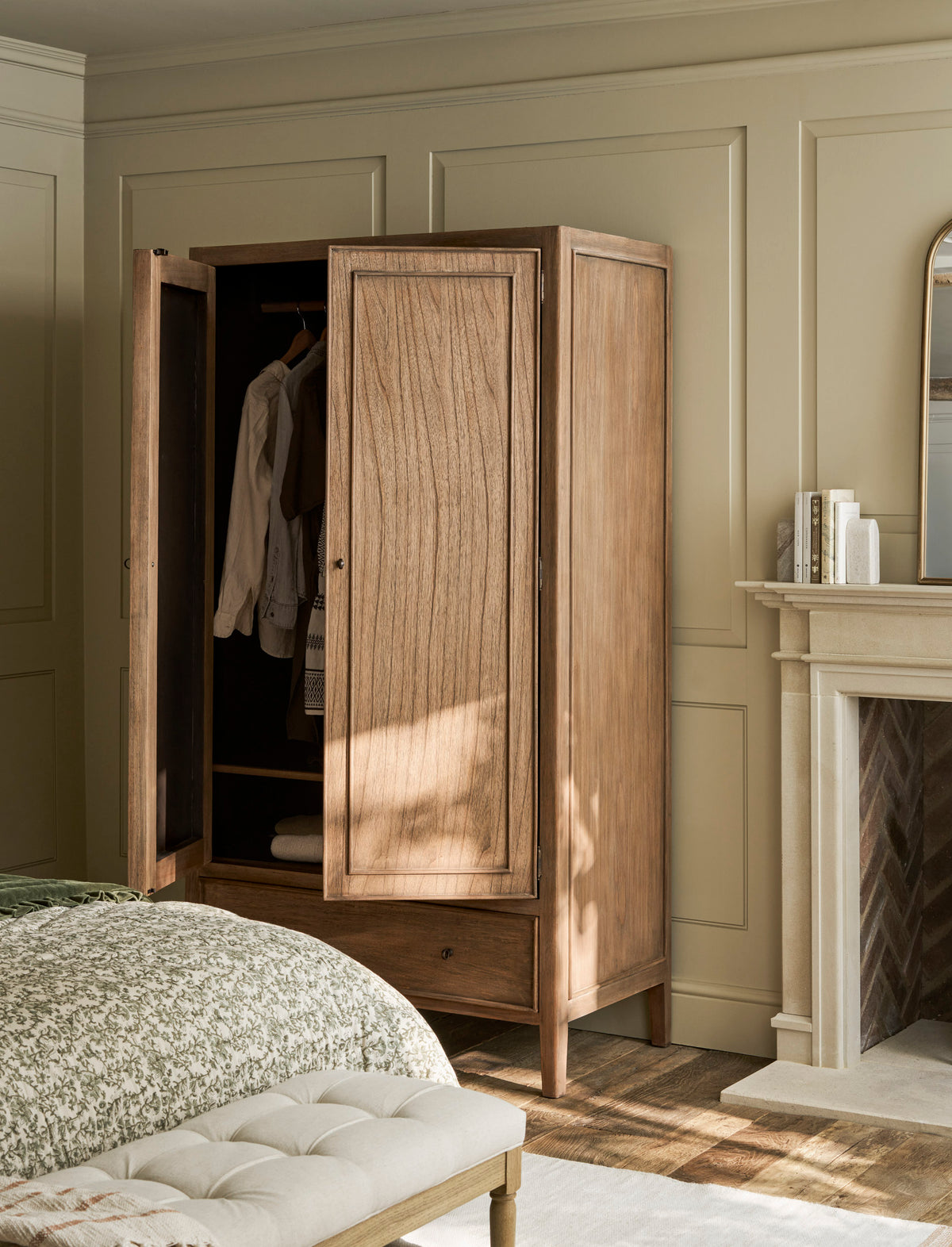 Chesterton Double Wardrobe - Bayur Wood, Natural