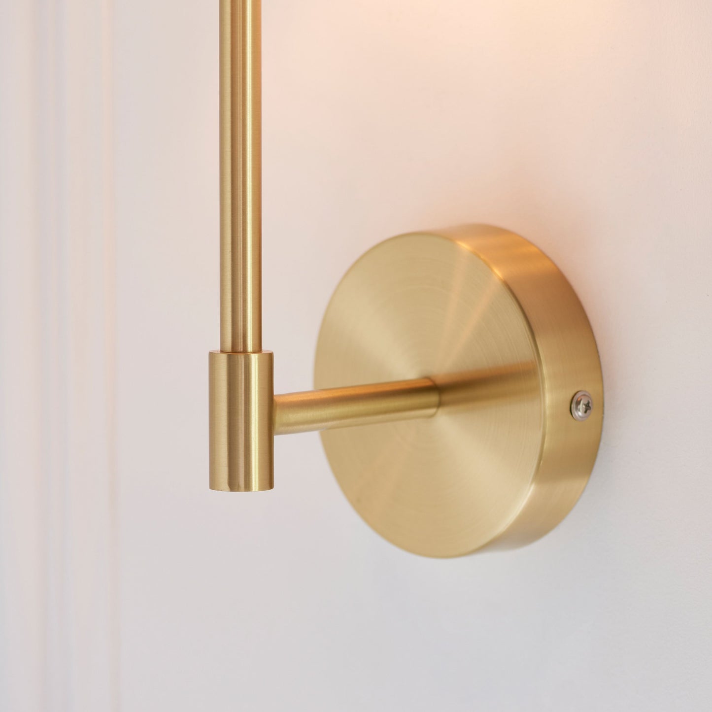 Claremont Wall Light (Brass)