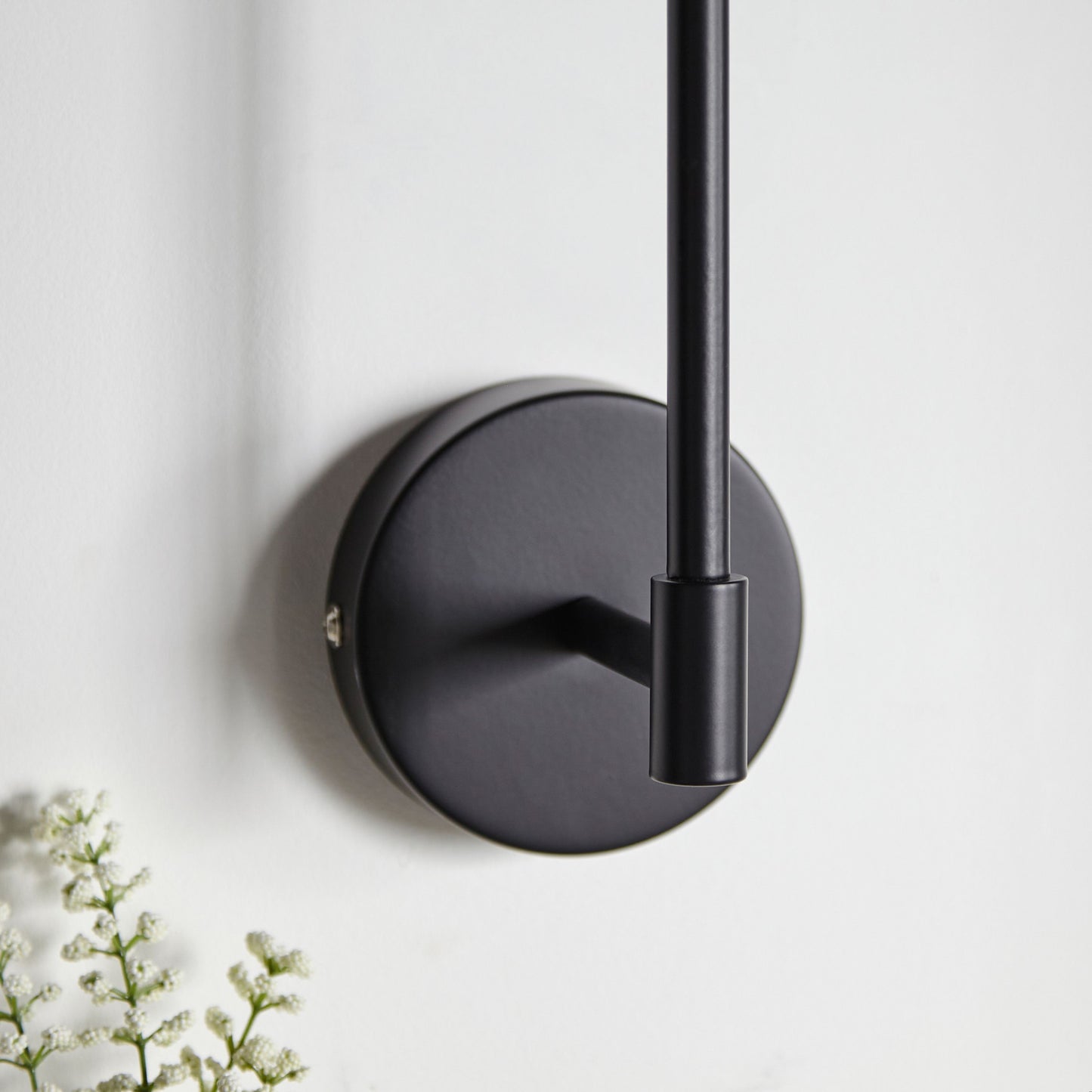 Claremont Wall Light (Black)