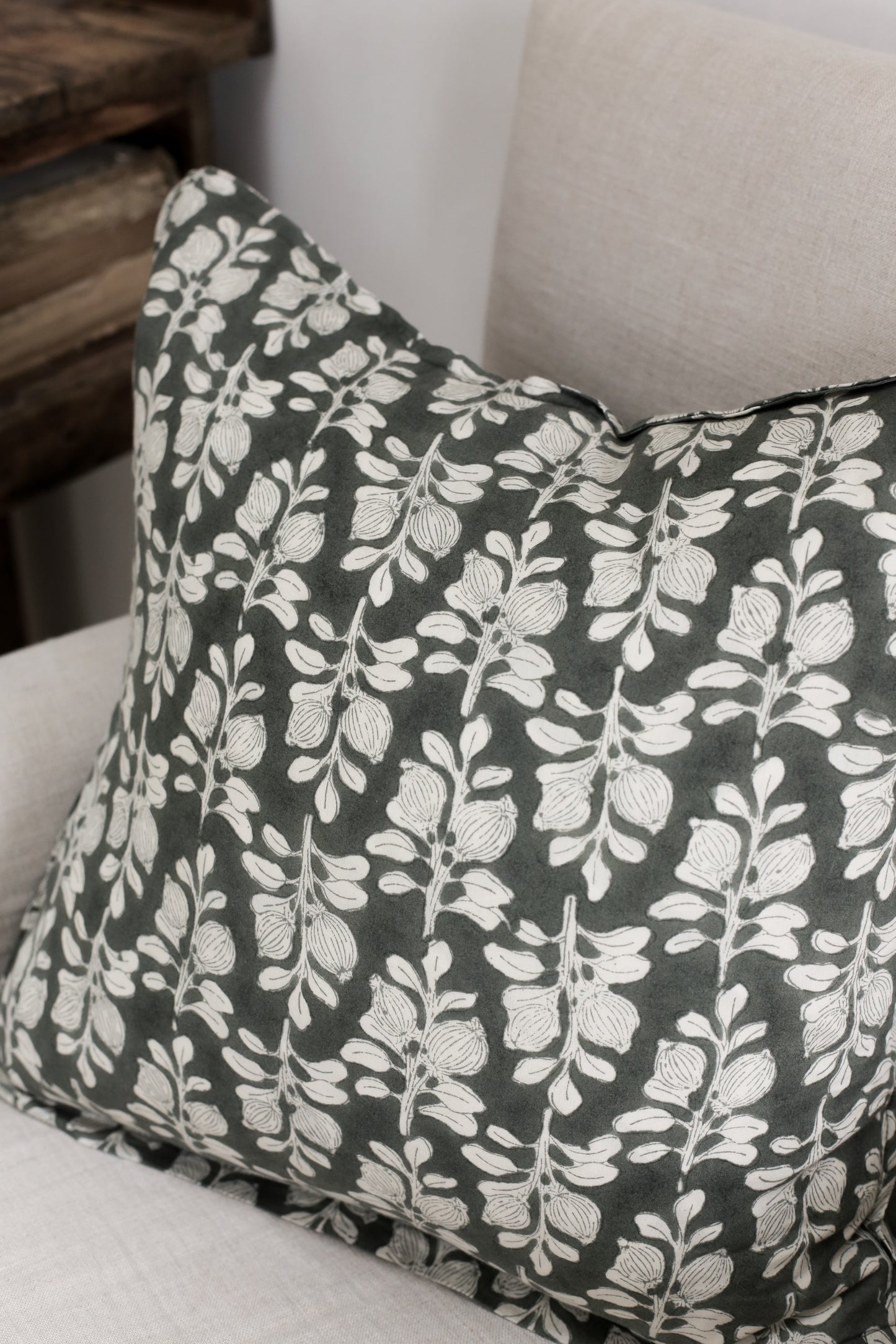 Botanical Print Cushion (50x50cm)