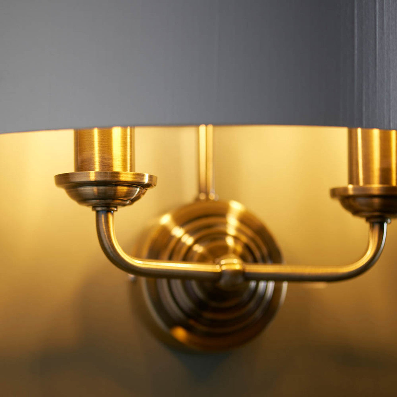 Wall Light in Antique Brass