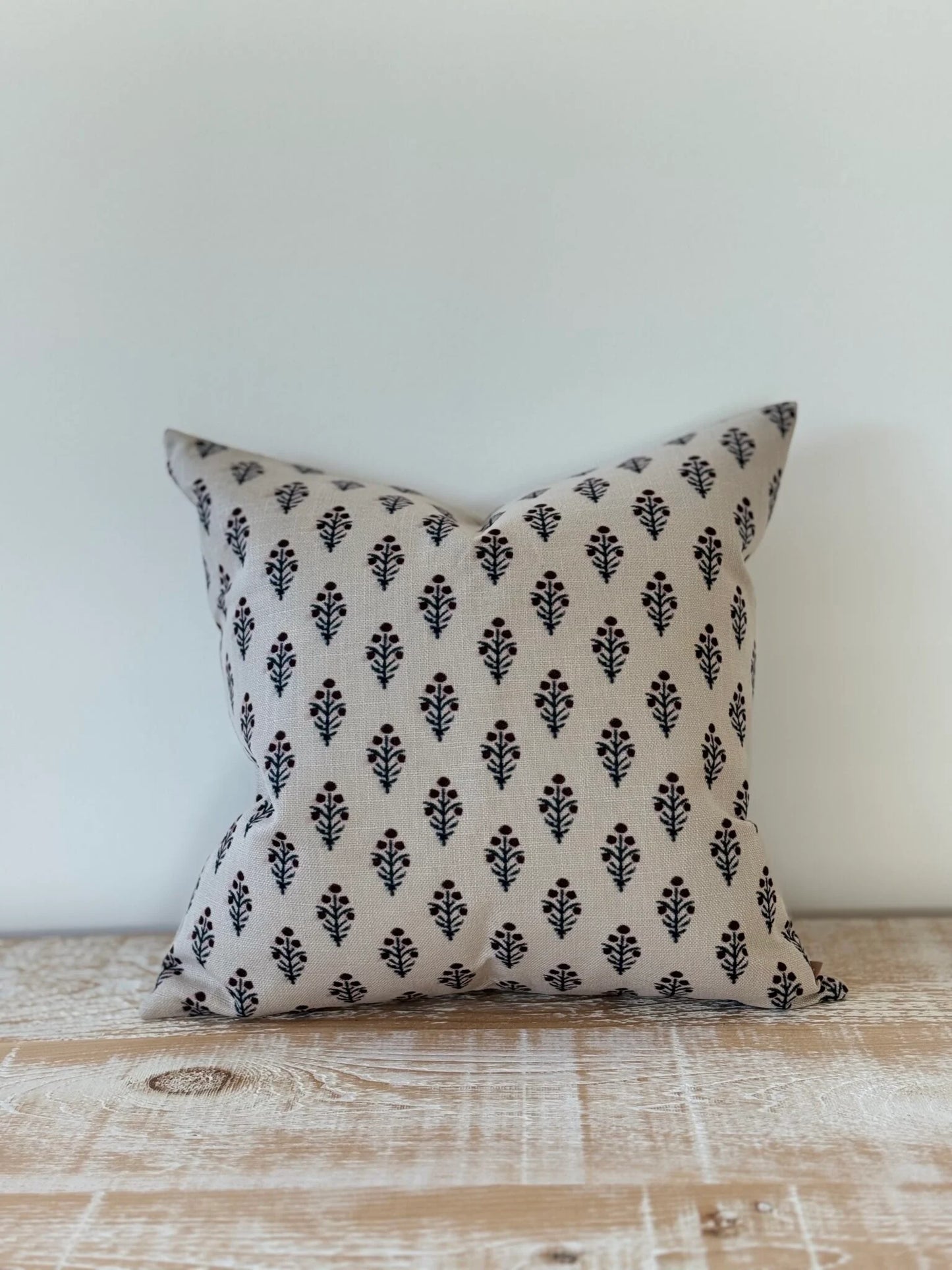Iris Cushion Cover (45x45cm)