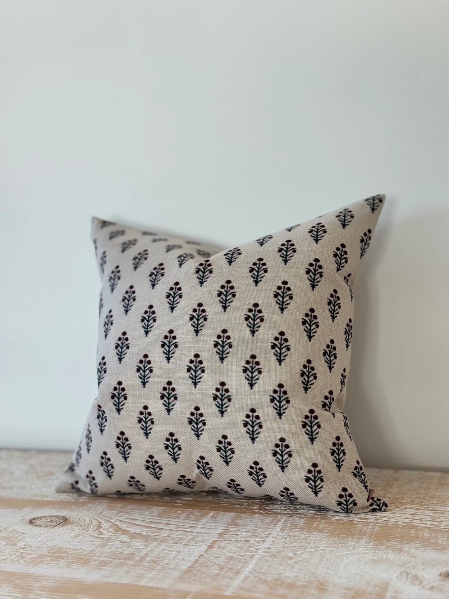 Iris Cushion Cover (45x45cm)