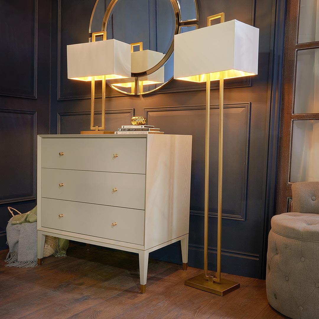 Jasper Table Lamp (Antique Brass)