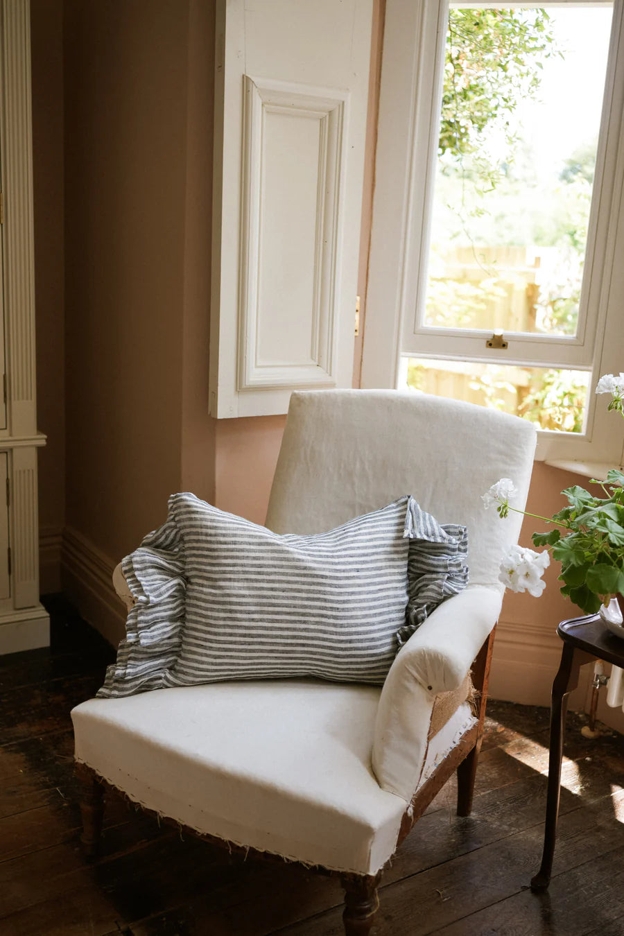 Maren Cushion (Blue)