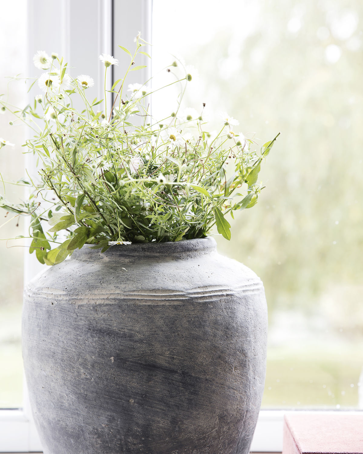 Henley Concrete Vase (Large)